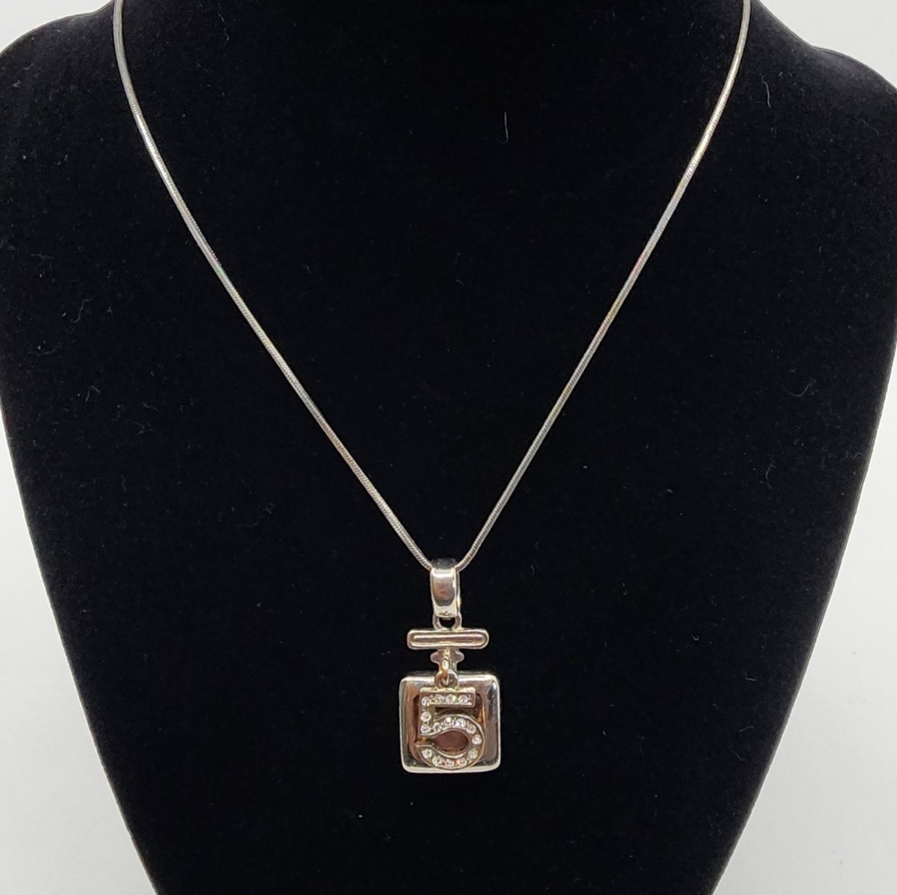 EUC Chanel No5 Silver tone Necklace with Rhinestones